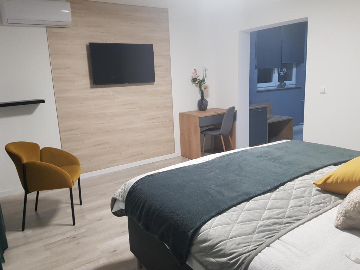 Rooms Vanteo Korenica Exterior foto